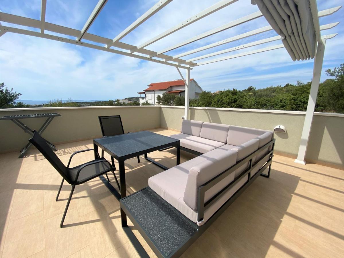 Apartments Carpe Diem Primosten Exterior photo