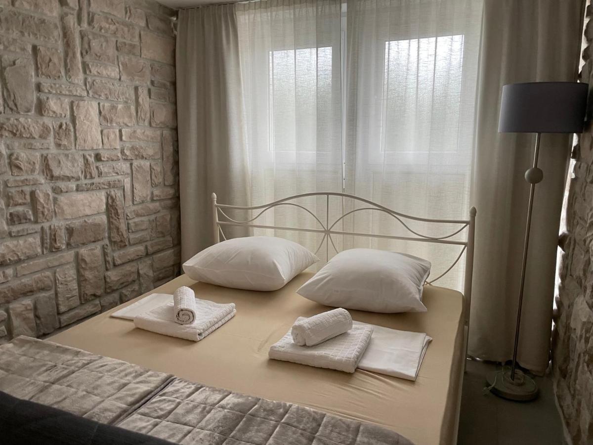 Apartments Carpe Diem Primosten Exterior photo