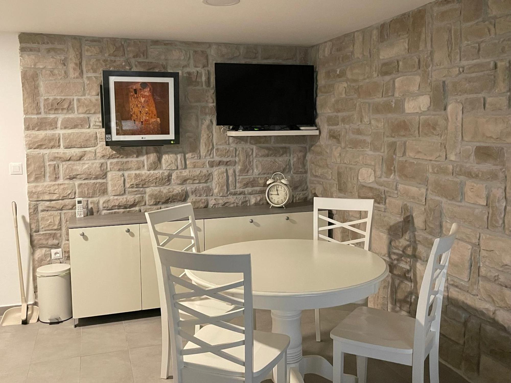 Apartments Carpe Diem Primosten Room photo